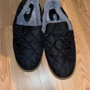 Black Quilted Women's Slippers